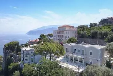 一軒屋 Sorrento Dream