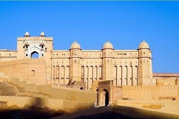 هتل The Lodge B & B