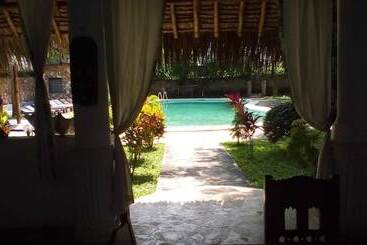 ツーリストアパートメント Rainbow Villas