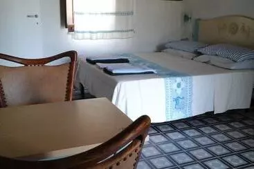 ペンション Sa Domu E Crakeras