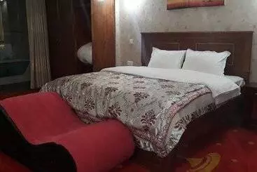 هتل Brooks Lodge
