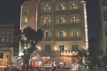 בית מלון כפרי Boutique & Spa Sirena