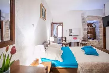 Apartamentos turísticos Guest House Trifora