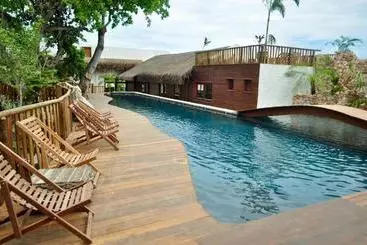 Hotel Hurricane Jeri Gardens