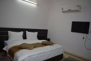 アパートホテル Alnahdi Furnished Apart