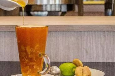 ホテル Kenenisa Plus International