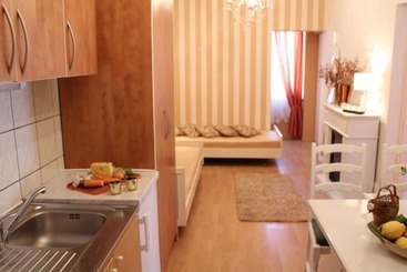 アパートメント Villa Bougenvilia Tomas