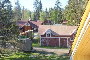 مسافرخانه Majatalo Veikeä Vuohi