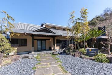 Ryokan Ito Yukitei Kawana Bettei