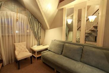 Отель Dvoryanskoe Gnezdo