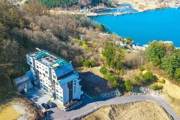 Turistlägenheter River View Pension