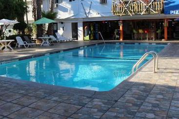 호텔 Los Angeles Backpackers Paradise Hostel