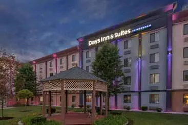 ホテル Days Inn And Suites By Wyndham Hammond In