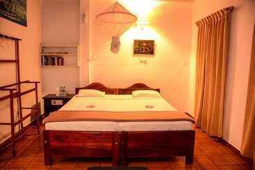 Hotel Shanthi Beach Resort