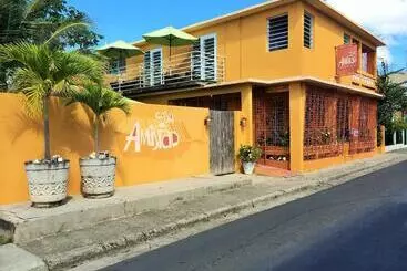 پانسیون Casa De Amistad Guesthouse