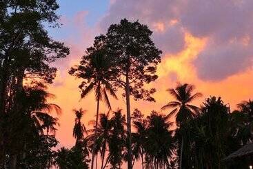 فندق Samui Caravans Hill Camp