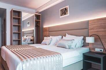 Kaneo Beach Hotel Novalja