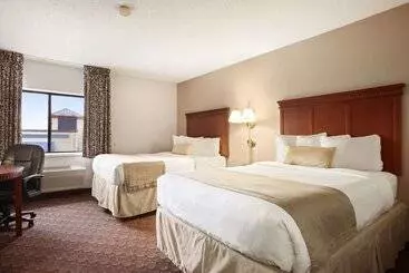 هتل Baymont By Wyndham Sioux Falls