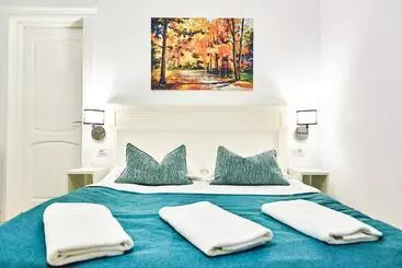 پانسیون Boutique Hotel Casa Medievala