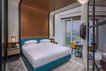 هتل Andaz Dubai The Palm, By Hyatt