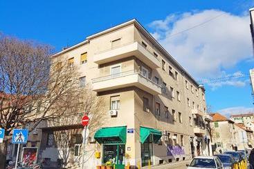 Hotel Apartments Jasenka