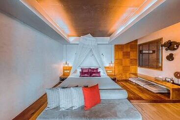 Hotel The Parlour Krabi