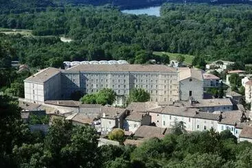 Hotelli Hostellerie Charles De Foucauld