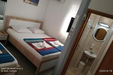 پانسیون Apartmani   Sobe ćosić