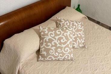 تختخواب و صبحانه Loft Albicocca