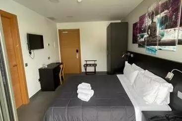 Hotel 6 Bis