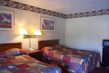 Cascades Motel   Chattanooga