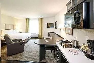 ホテル Sonesta Simply Suites Birmingham Hoover