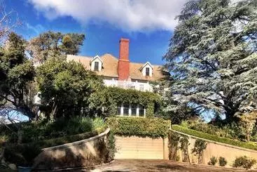 Hotelli The Inn On Knowles Hill Bed & Breakfast