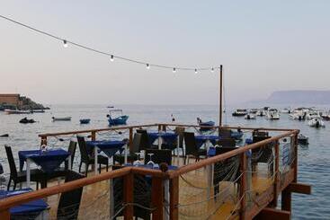 تختخواب و صبحانه La Sciabica