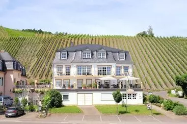 ペンション Weinhaus Stettler