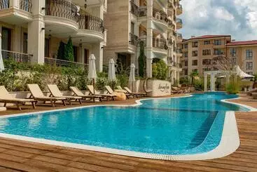 هتل Menada Harmony Suites X