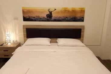 تختخواب و صبحانه Yuanshan Dahu Homestay