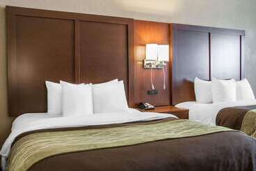 בית מלון כפרי Comfort Inn