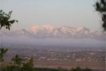 Retkeilymaja Hilltop Tavern And Inn