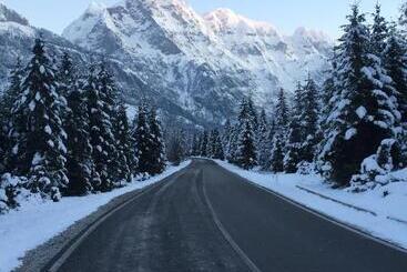 تختخواب و صبحانه Lazer çardaku Guesthouse