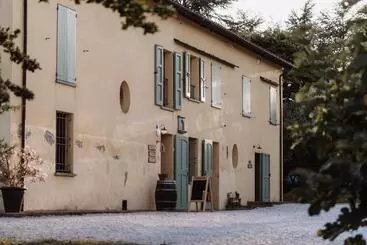 Hotel Agriturismo Contea Di Val D'amone