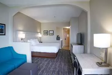 ホテル Comfort Suites Chincoteague Island Bayfront Resort