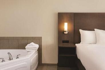 בית מלון כפרי Country Inn & Suites By Radisson, Buffalo, Mn