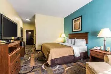 Отель Quality Inn & Suites Memphis East