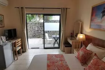 تختخواب و صبحانه Blue Beryl Guest House