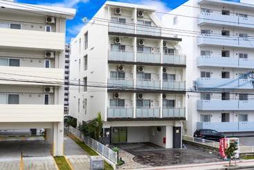 Apartmanszálloda Mr.kinjo In Premium Terrace Chatan