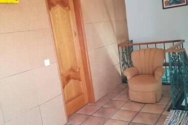 پانسیون Elodie S Country House