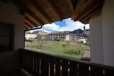 ホテル Agriturismo Maso Corradini