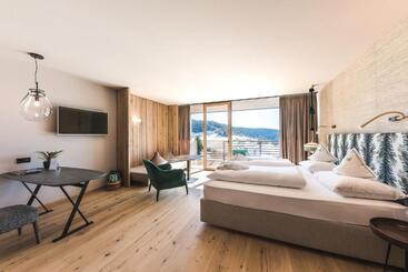 בית מלון כפרי Hirzer 2781