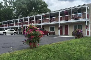 Cozy Corner Motel